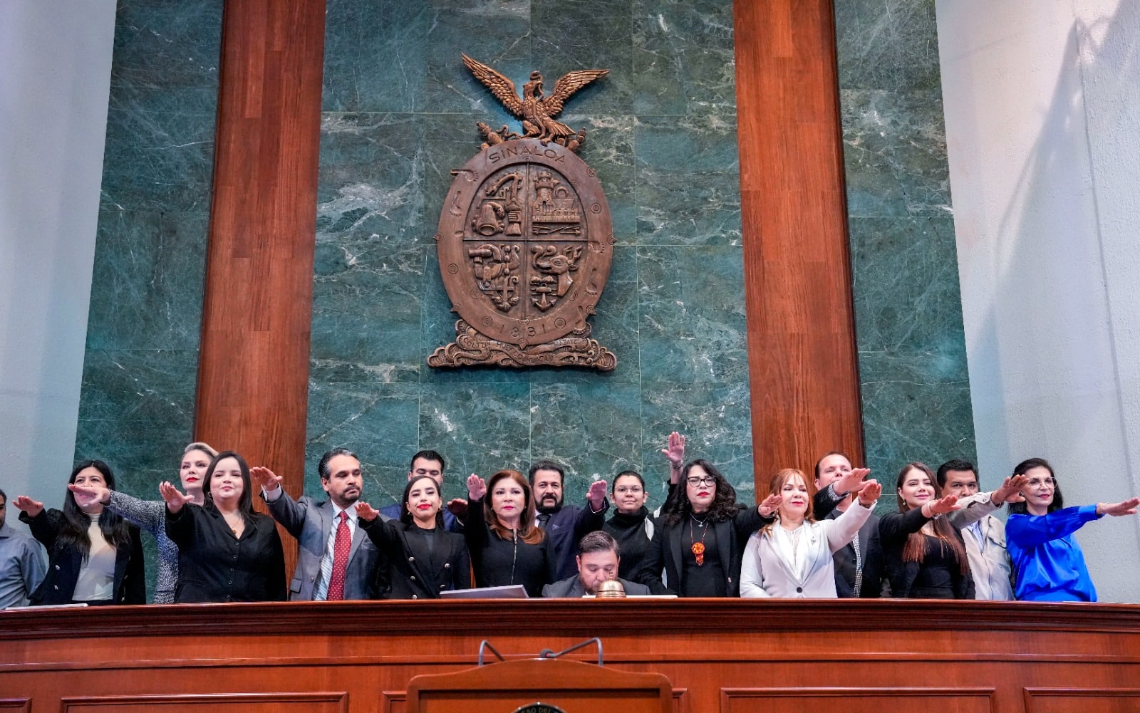 sesión pública solemne
