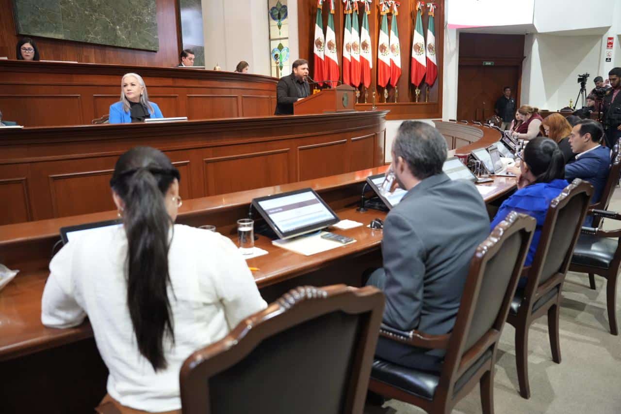 Diputados en el Congreso del Estado.