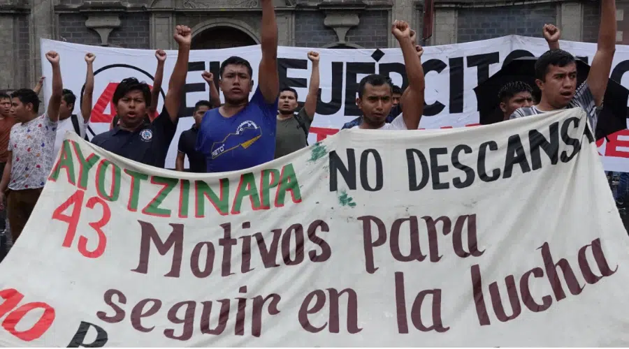 protesta por desaparición de Ayotnizapa