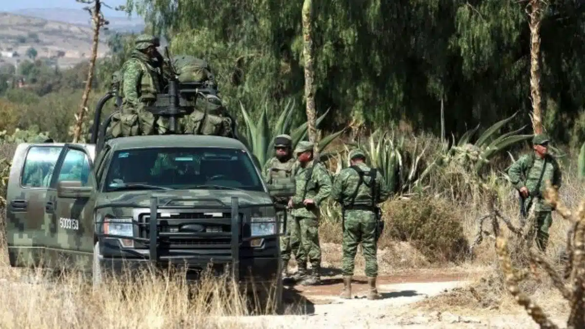 Enfrentamiento entre Ejército y crimen organizado en Michoacán