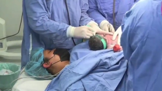 Es niño, se llama Mario Elian y nació en IMSS de Tlalnepantla; ¡el primer bebé del 2024!