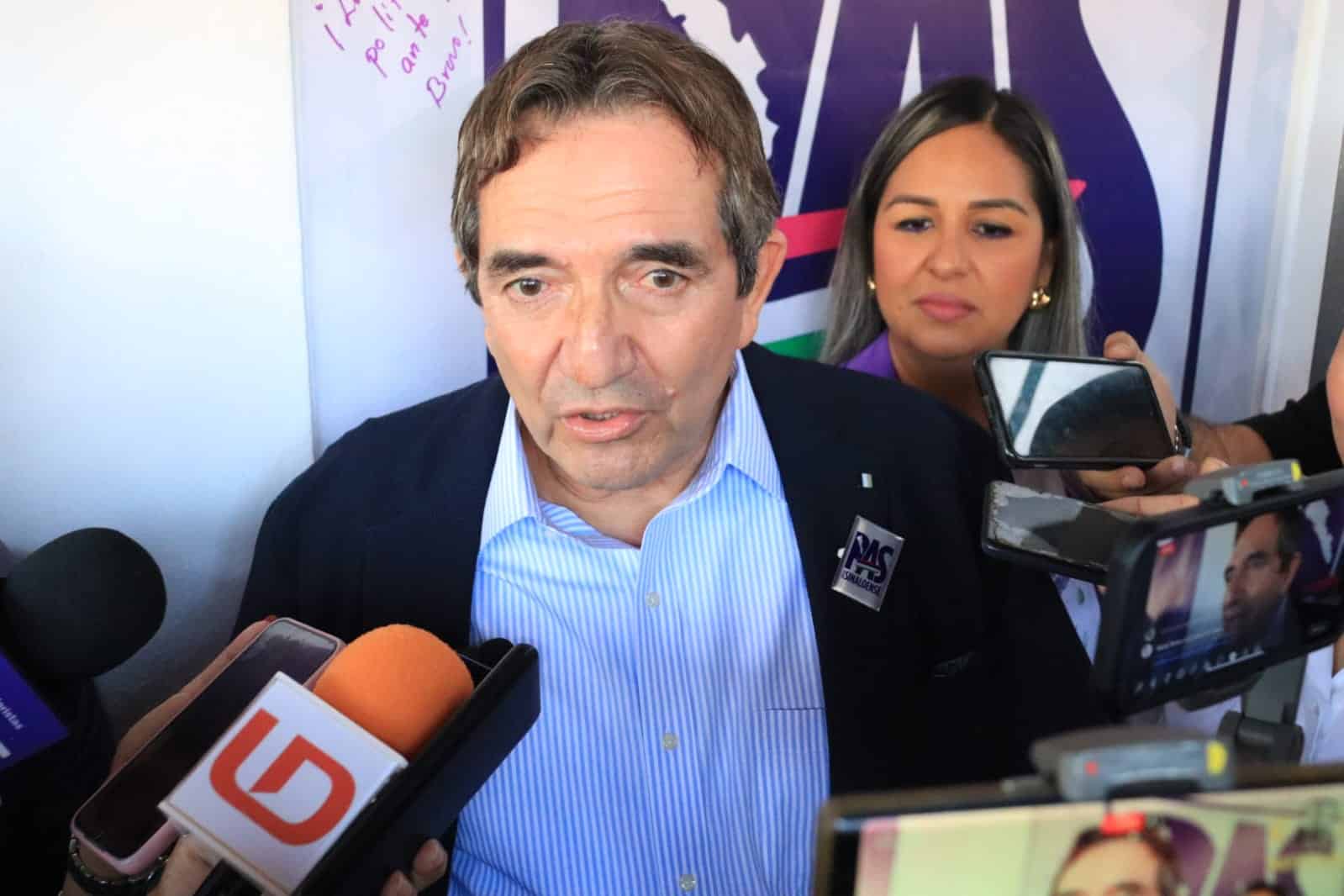 presidente estatal del PAS, Héctor Melesio Cuen Ojeda.