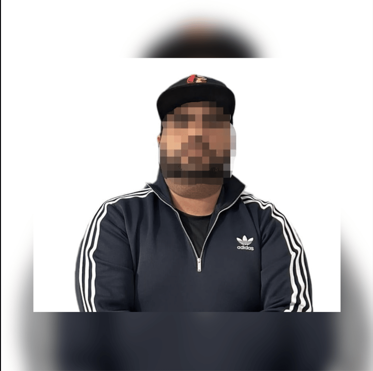 Hombre con la cara blureada es detenido en Culiacán