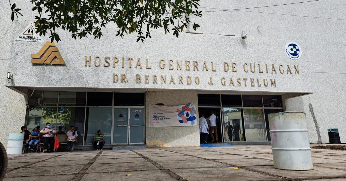 El joven murió cuando recibía atención médica en el Hospital General de Culiacán.