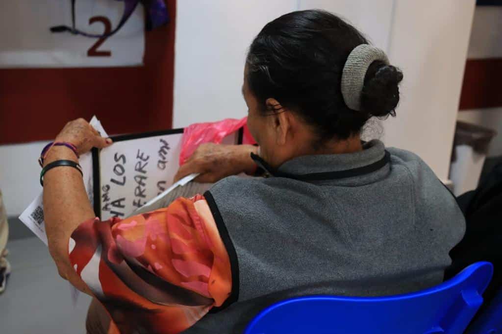 Personas queriendo pagar el predial en Mazatlán