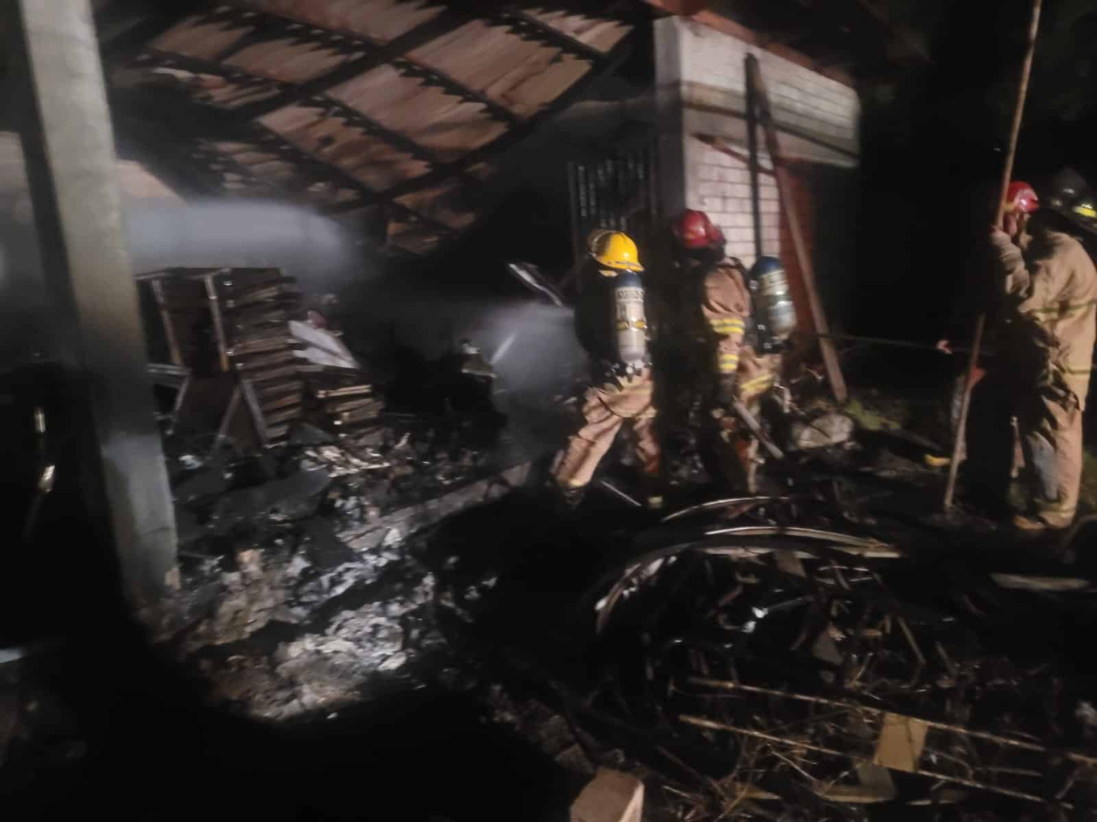 Los incendios movilizaron al personal de Protección Civil y elementos de Bomberos Voluntarios.