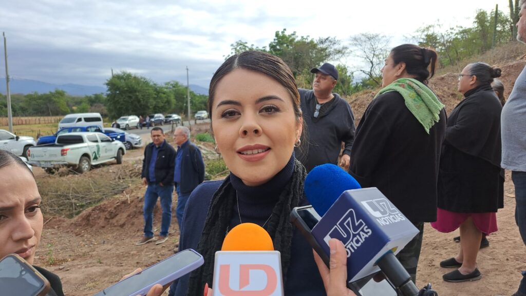 Irma Nidya Gasca Aldama en entrevista con los medios de comunicación en Culiacán
