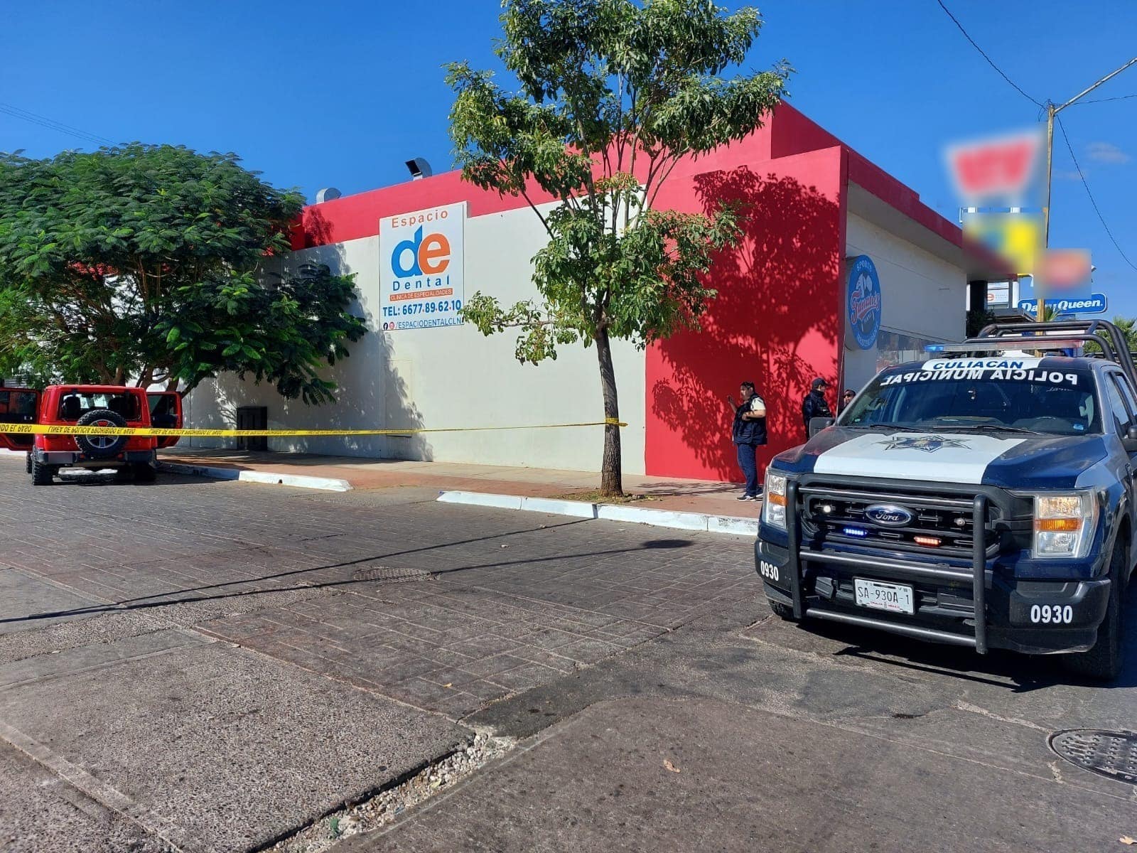 Camioneta Jeep Rubicón baleado en Culiacán