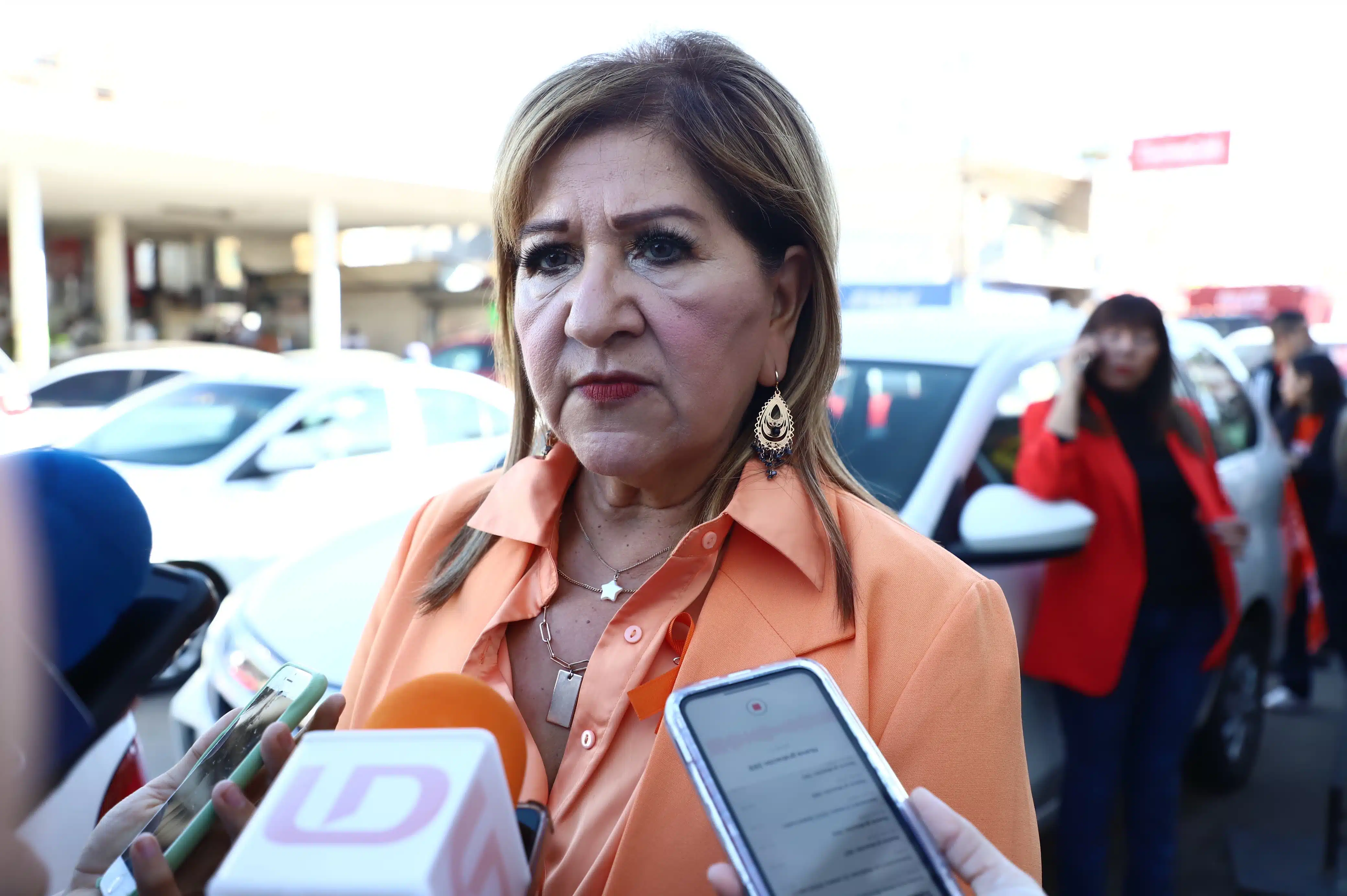 María Teresa Guerra Ochoa en entrevista con los medios de comunicación en Culiacán