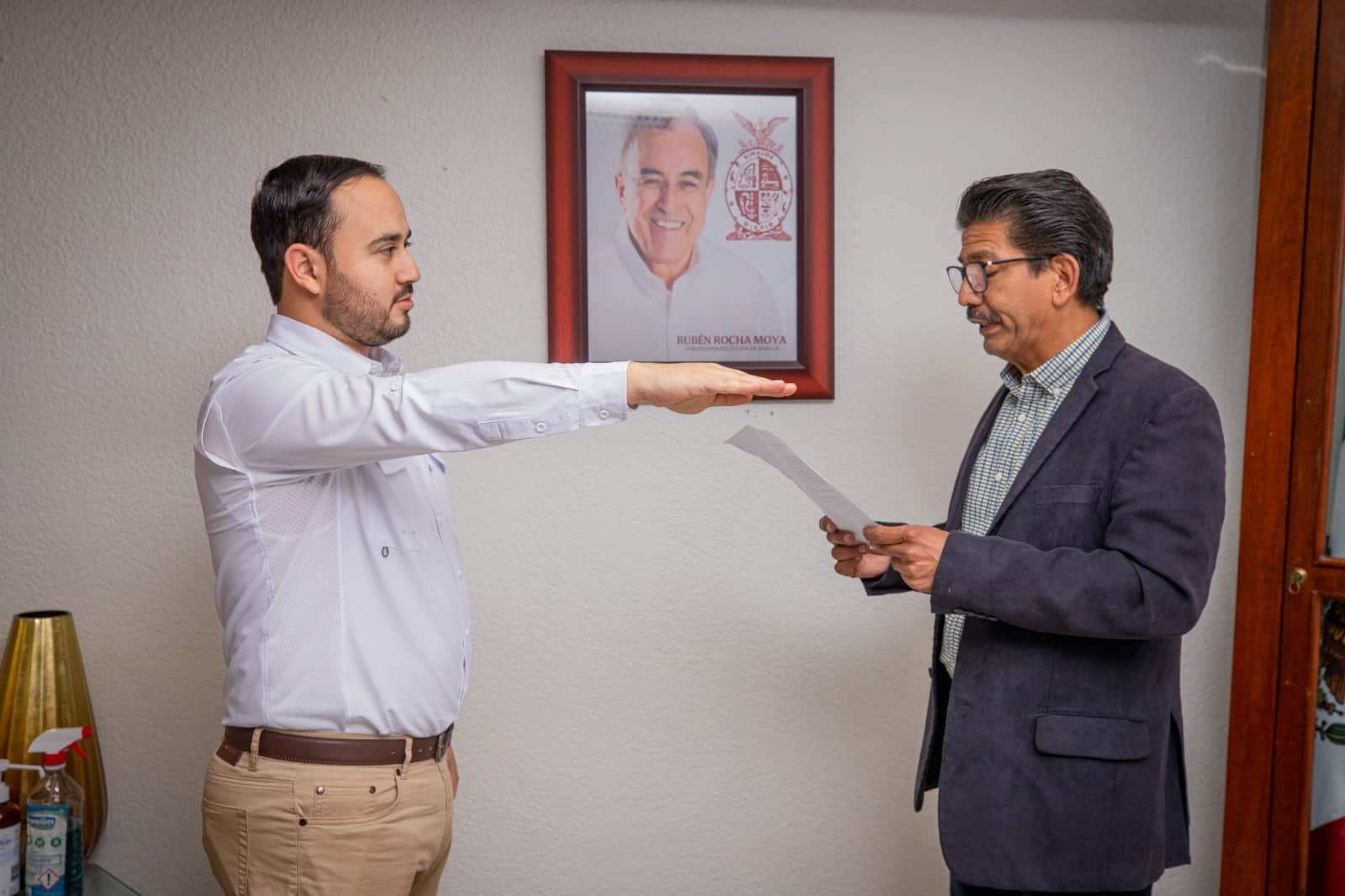 Mario Cárdenas Montoya rinde protesta como director de Desarrollo Económico