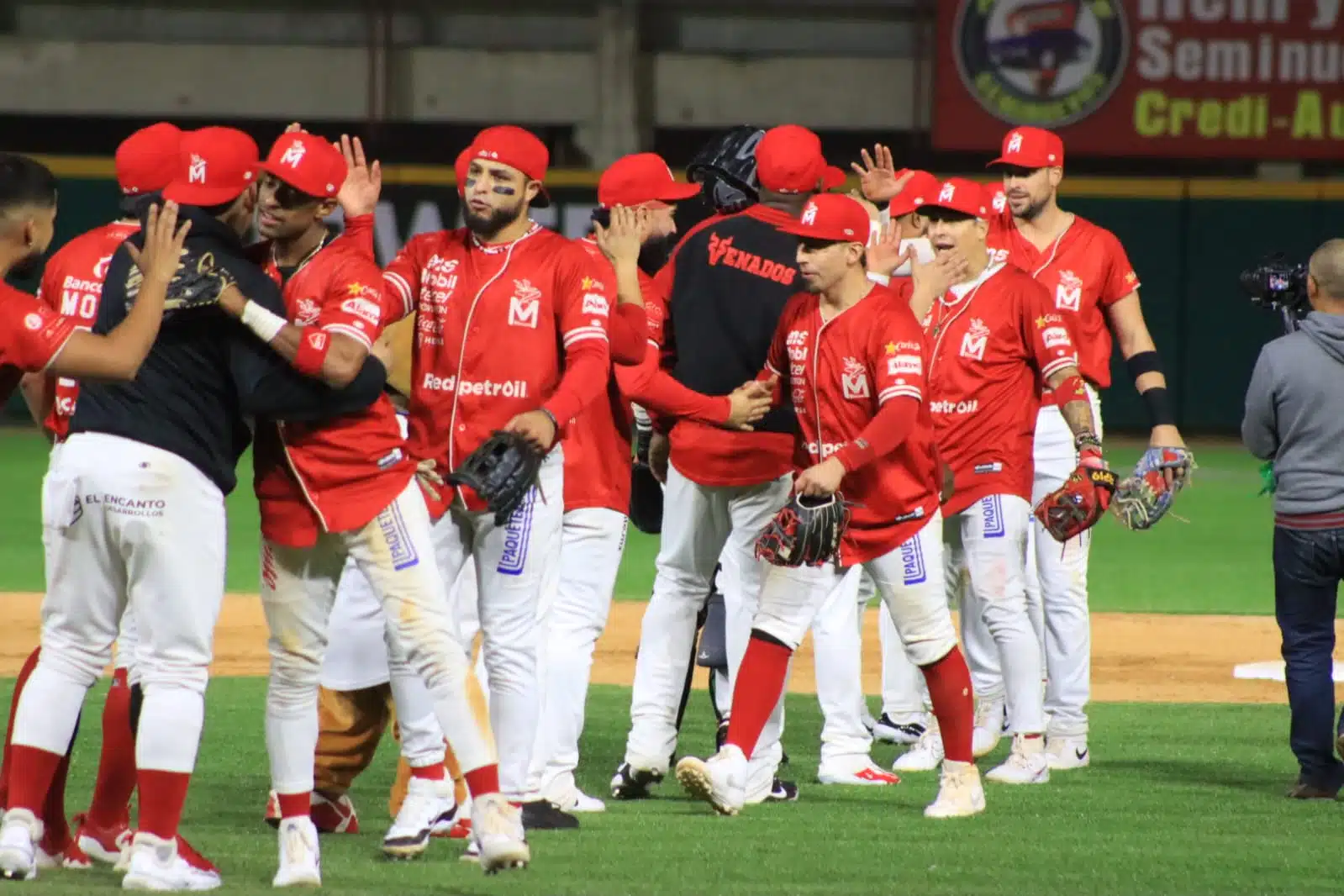 Venados de Mazatlán eliminaron a Charros de Jalisco.