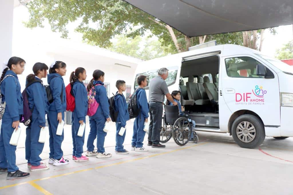 Los menores reciben alimentación, educación, capacitación así como atención médica y psicológica.