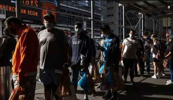 Albergues saturados en NY por presencia de migrantes