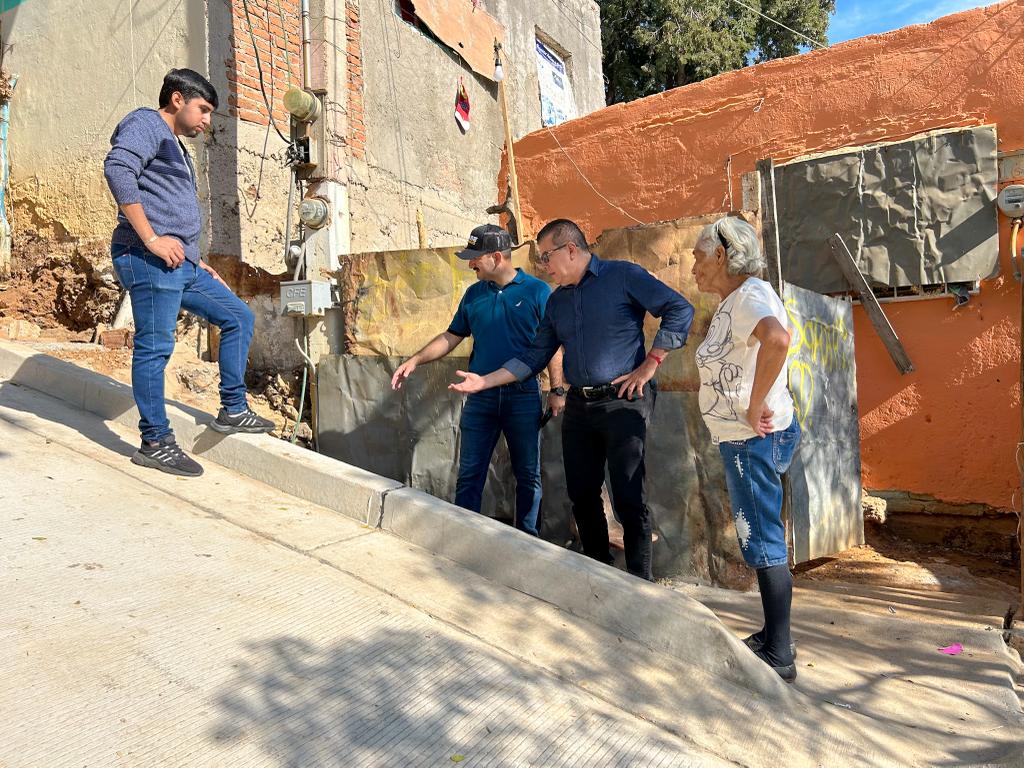 Alcalde supervisa Obras en proceso en la colonia Díaz Ordaz