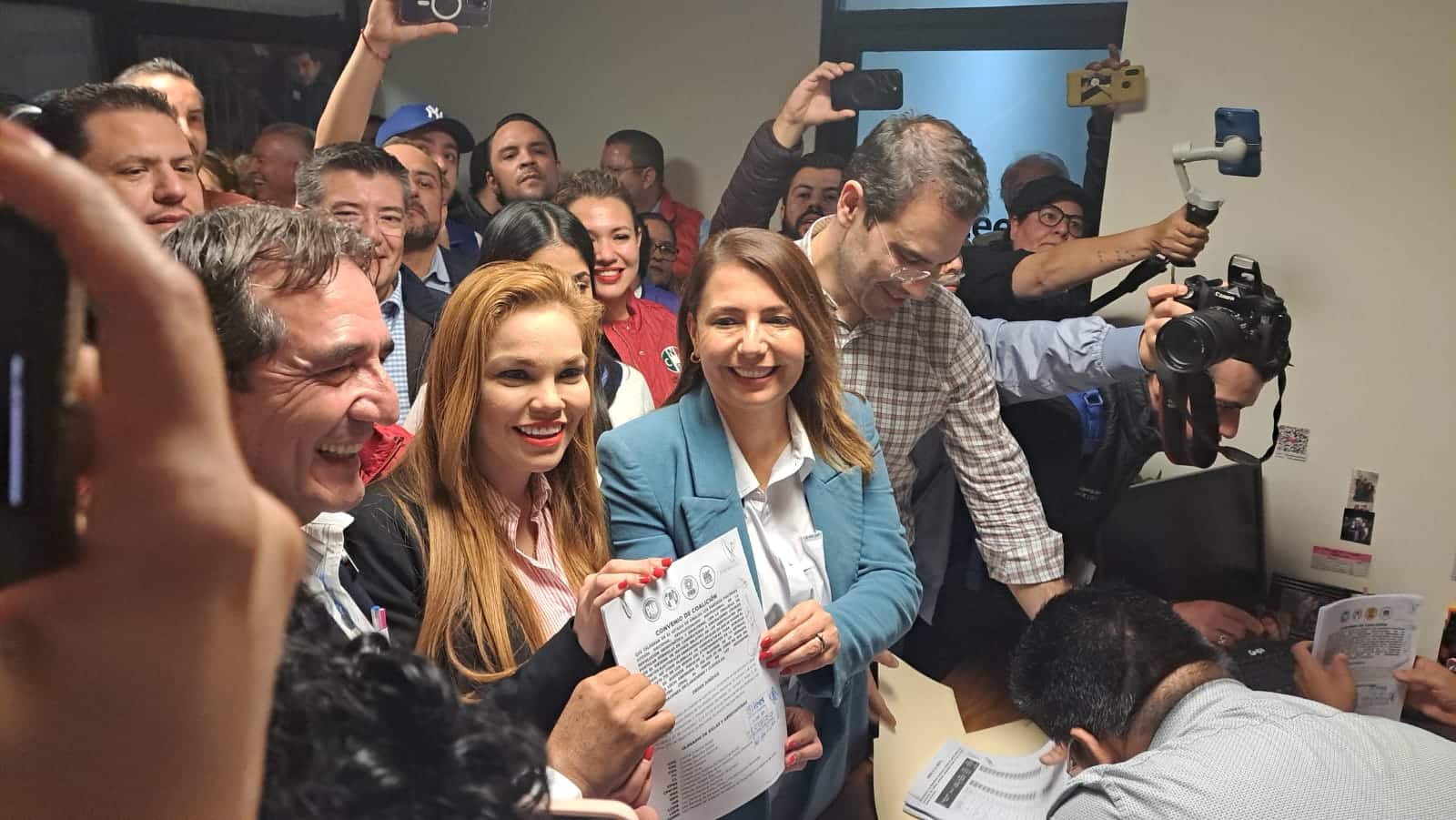 PAN, PRD, PRI y PAS llegaron a un acuerdo para la elección en los 24 distritos y las 20 alcaldías.