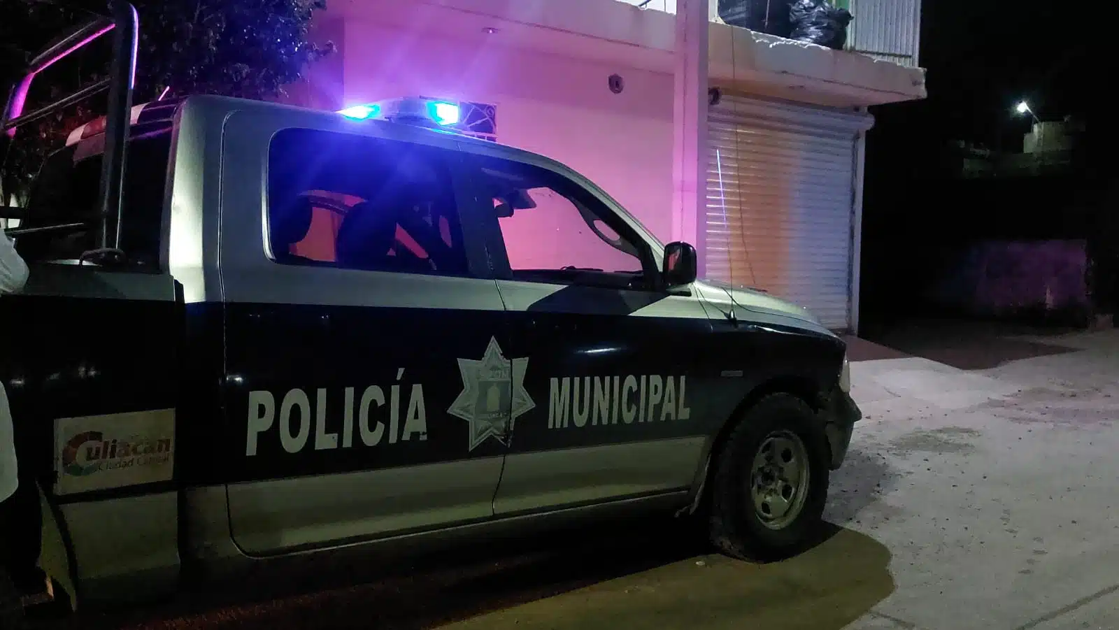 Patrulla policía municipal