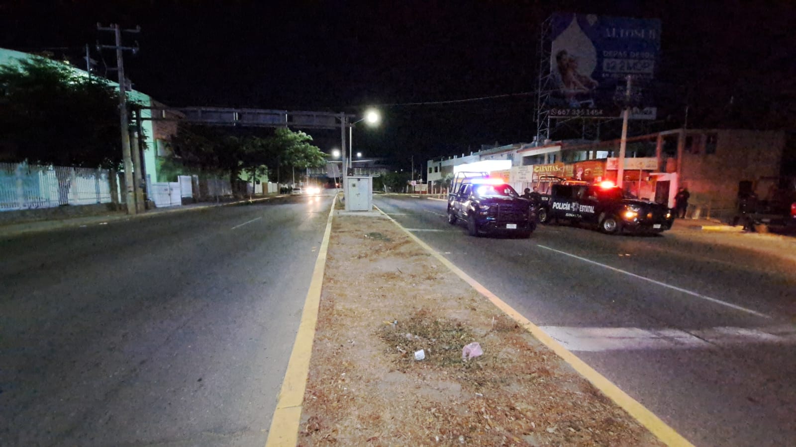 Policías Estatales en el lugar donde Sergio Mario termina lesionado por un balazo en Culiacán