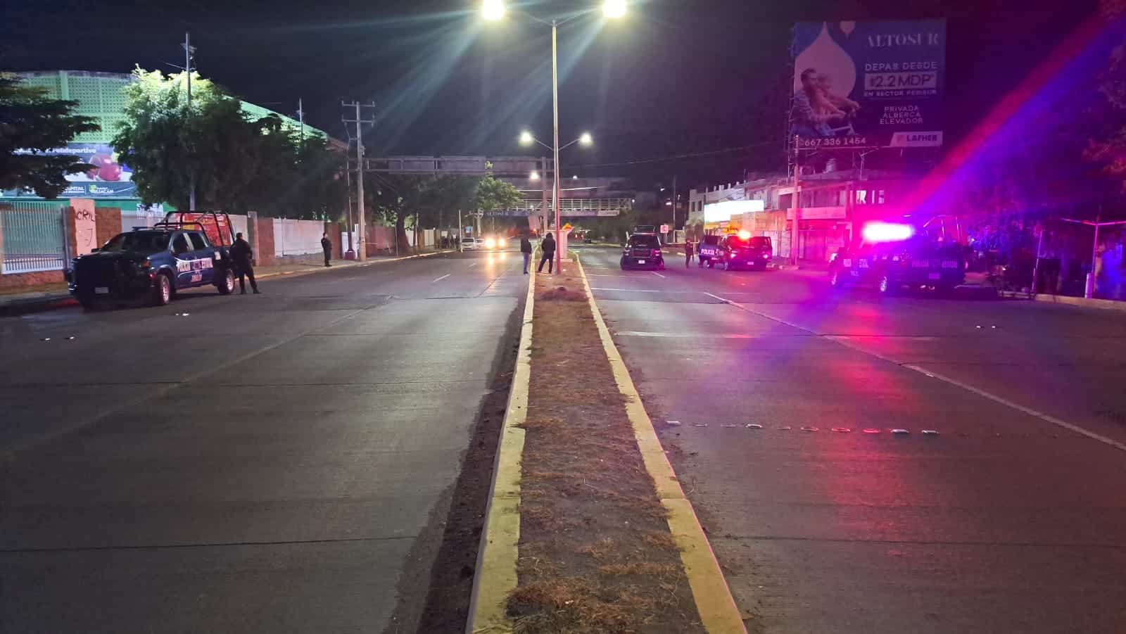 Policías Estatales en el lugar donde Sergio Mario termina lesionado por un balazo en Culiacán