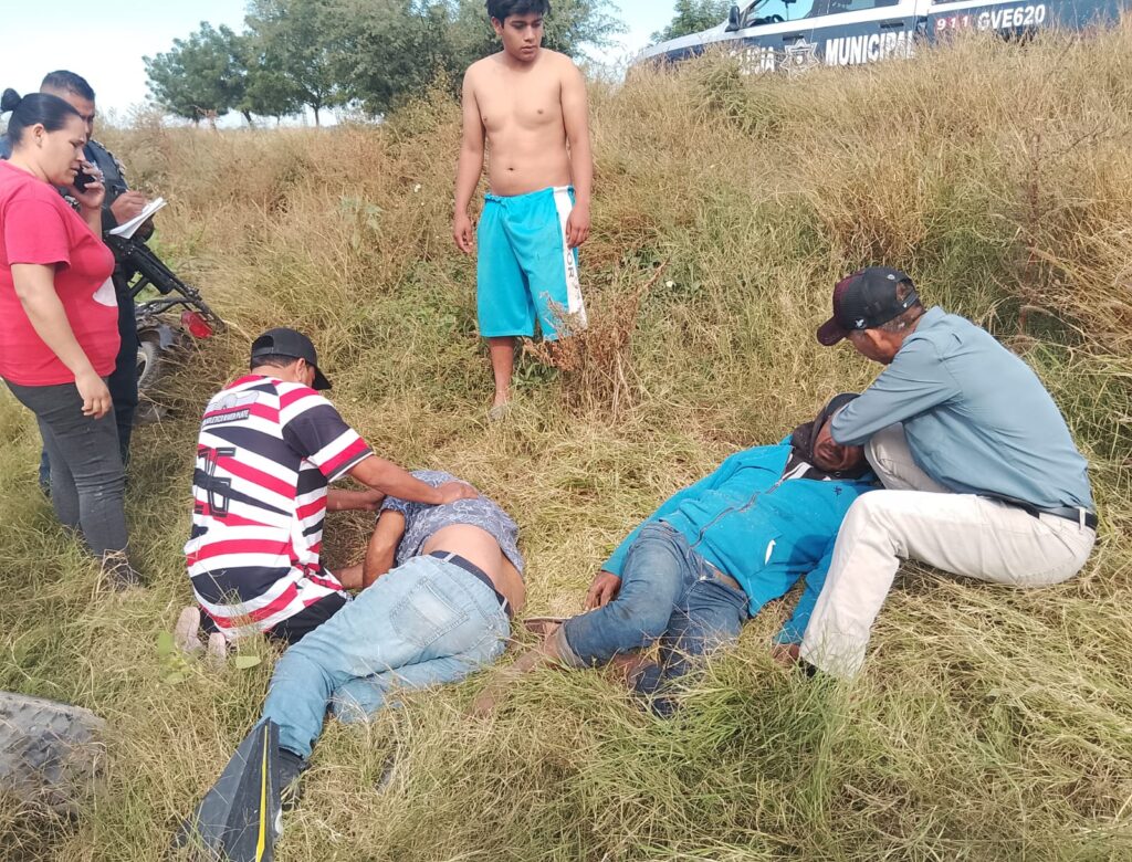 Personas accidentadas en carretera de Guasave