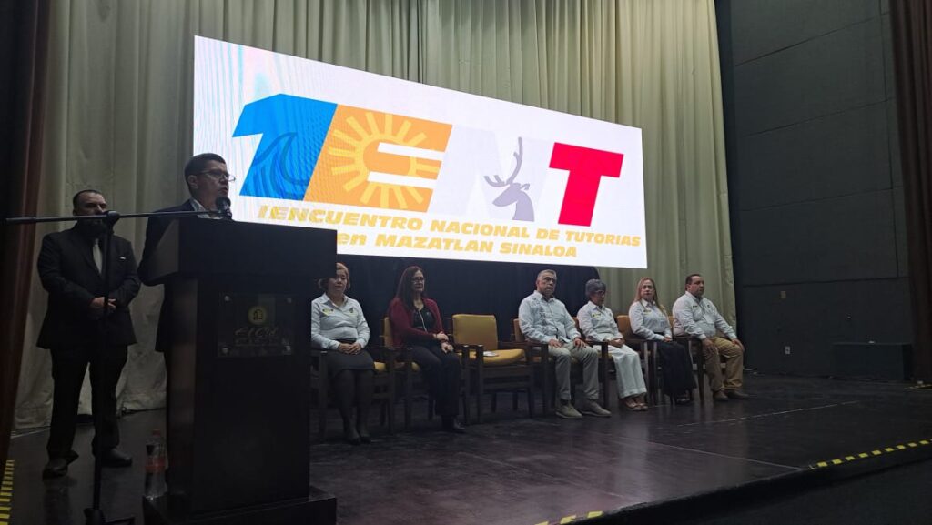 Maestros en el Primer Encuentro Nacional de Tutorías Académicas