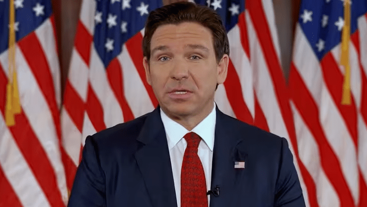 Ron DeSantis se retira de la contienda electoral en EU