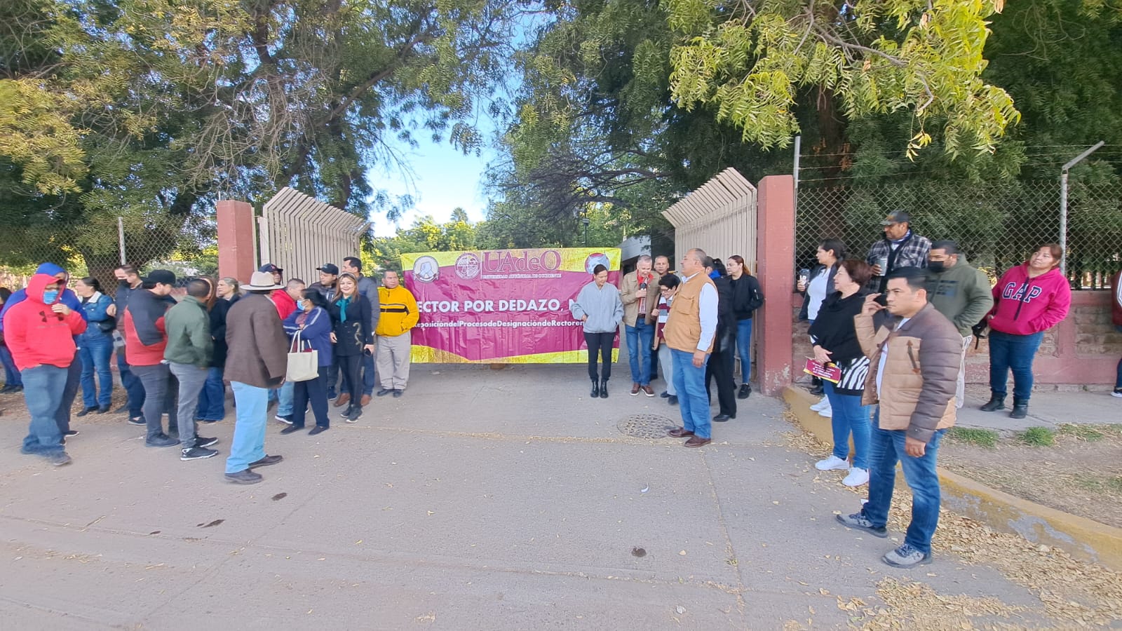 Integrantes de Sutaauao en la UAdeO en Guasave