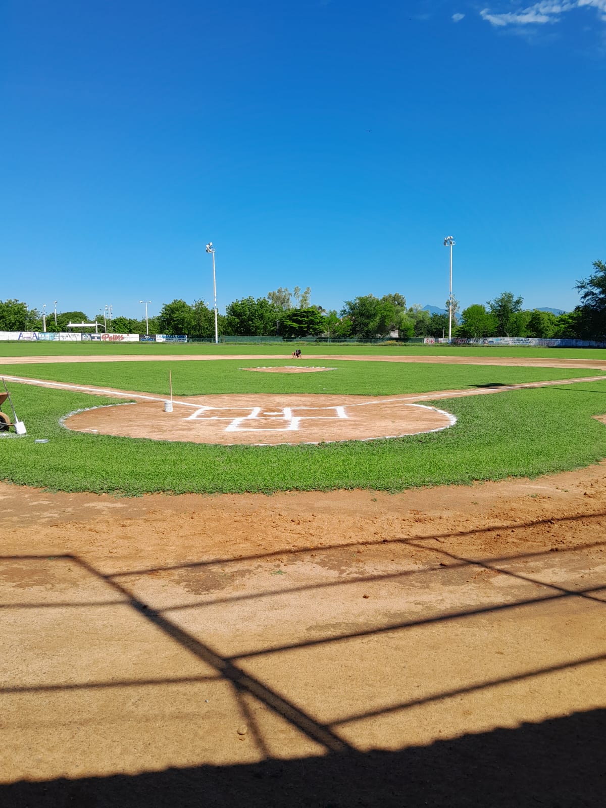 Terreno de juego del estadio de beisbol Armando Hernández en Choix