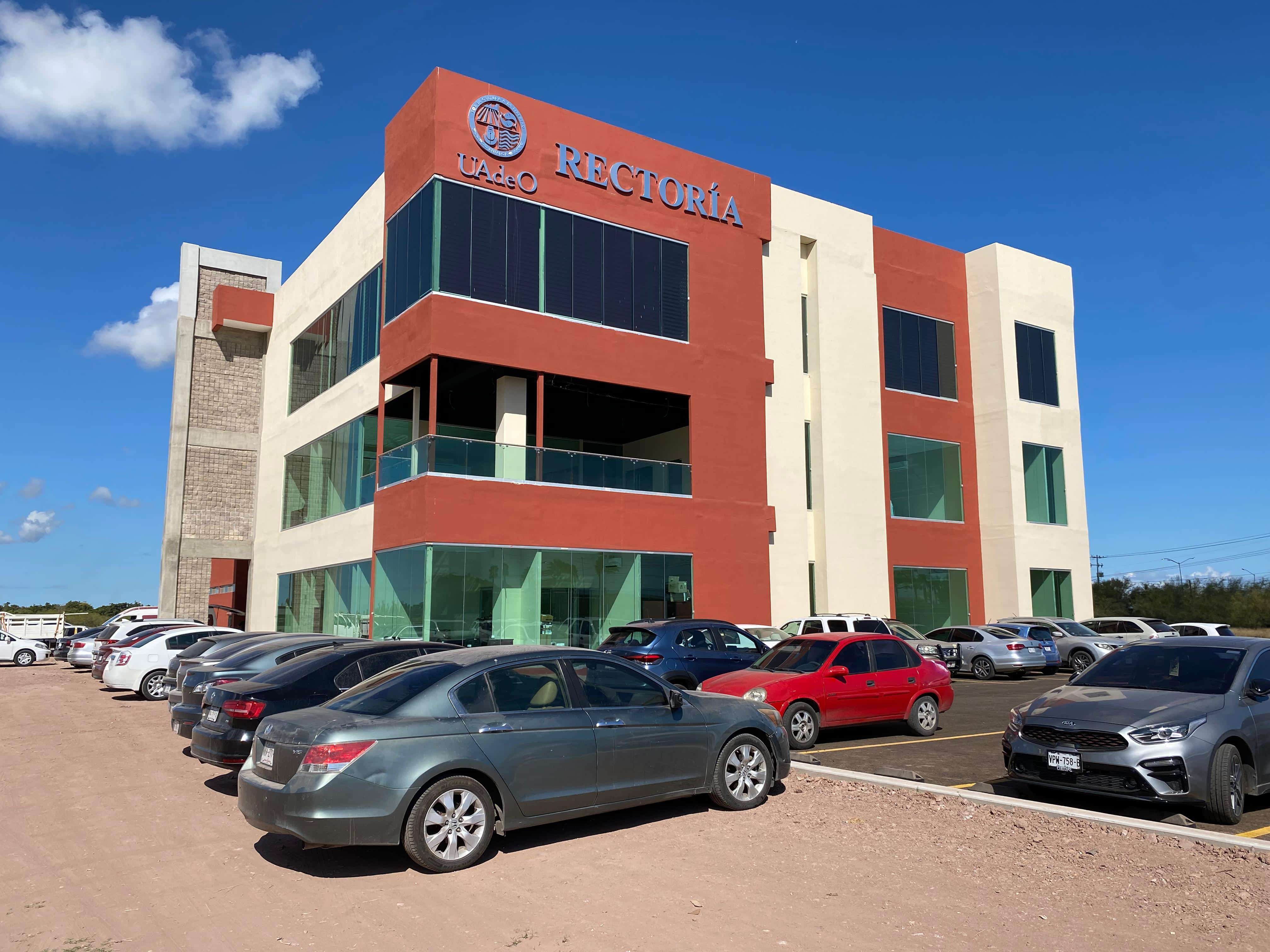 Edificio de Rectoría en Los Mochis