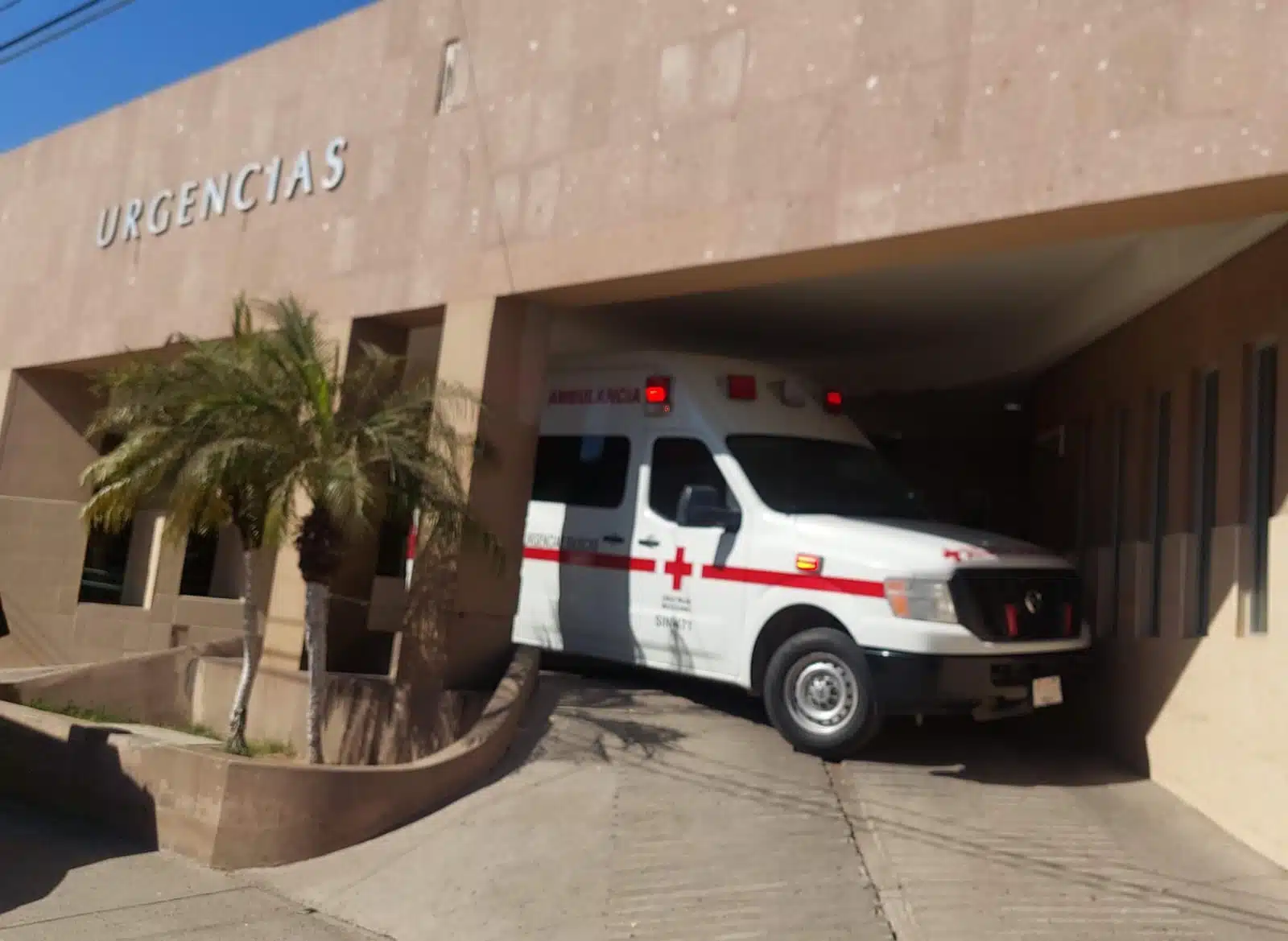 El joven fue ingresado a la clínica número 32 del Instituto Mexicano del Seguro Social.