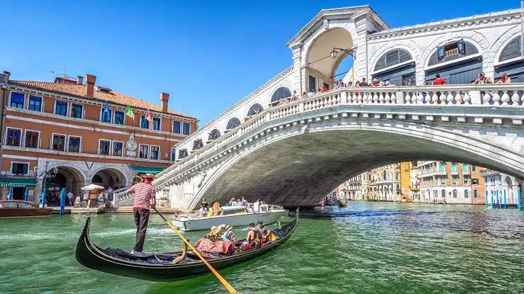 Venecia vende boletos para acceder a su ciudad; será requisito para visitantes