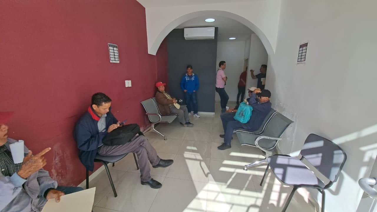 Personas en espera a ser atendidos