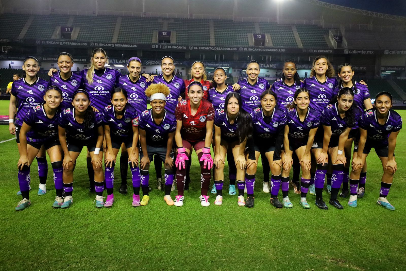 Jugadoras de equipo sinaloense