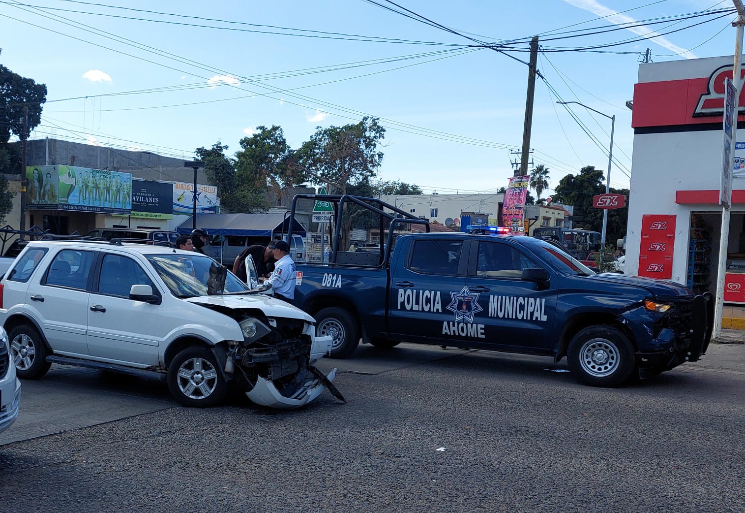 Camionetas involucradas en choque 