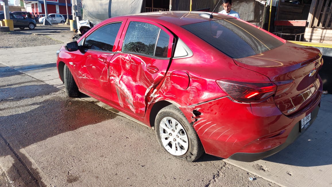 Carro chocado en Mazatlán