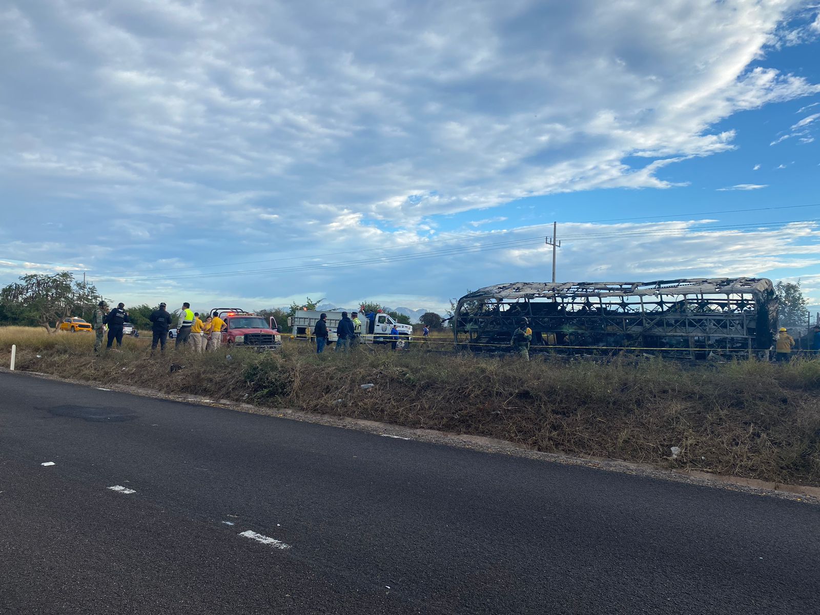Camión de pasajeros tras accidente