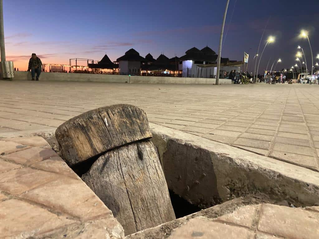 Algunas de las reparaciones que necesitan ser rehabilitadas en el malecón de Altata