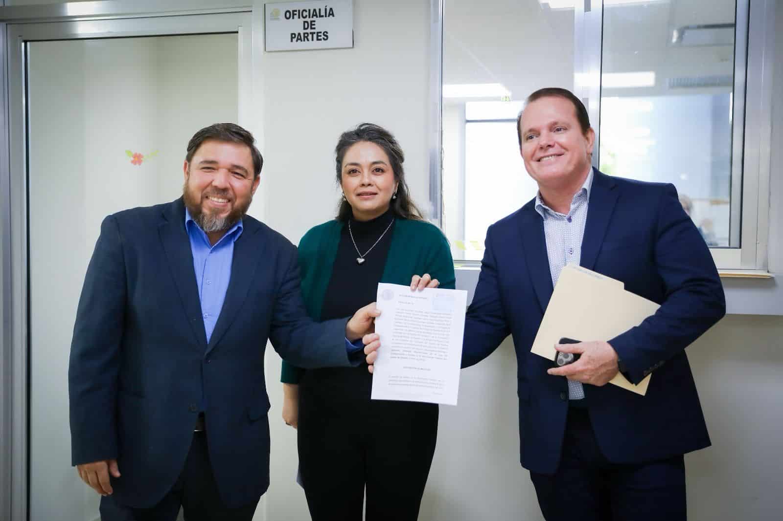 Diputados de Morena de la Comisión de Transparencia en el Congreso del Estado