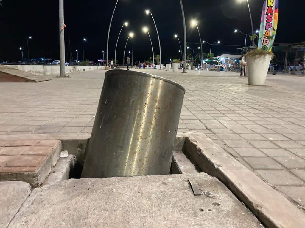 Algunas de las reparaciones que necesitan ser rehabilitadas en el malecón de Altata