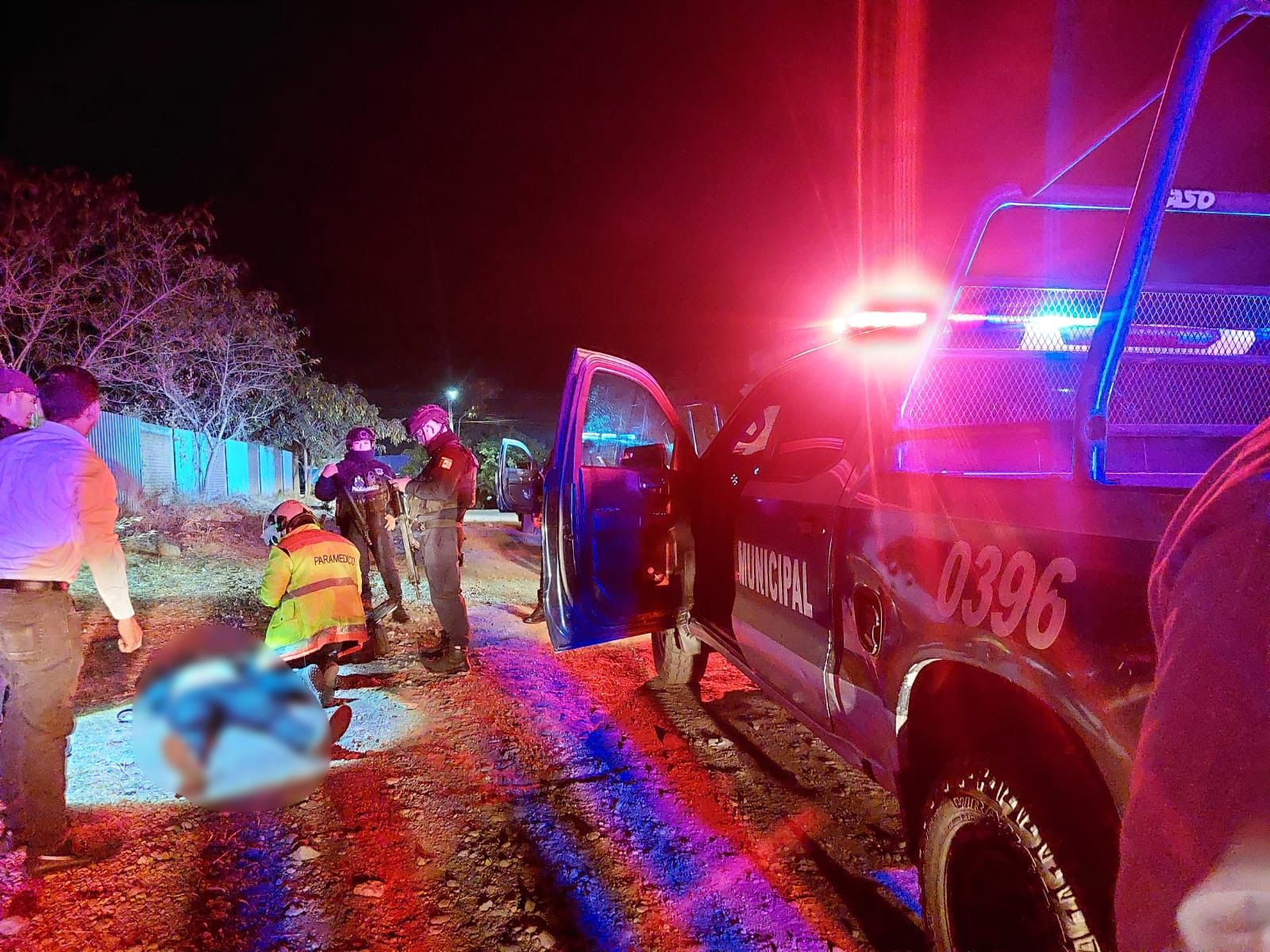 El joven fue atendido paramédico del grupo Gerum Rescate y Salvamento y de Cruz Roja.