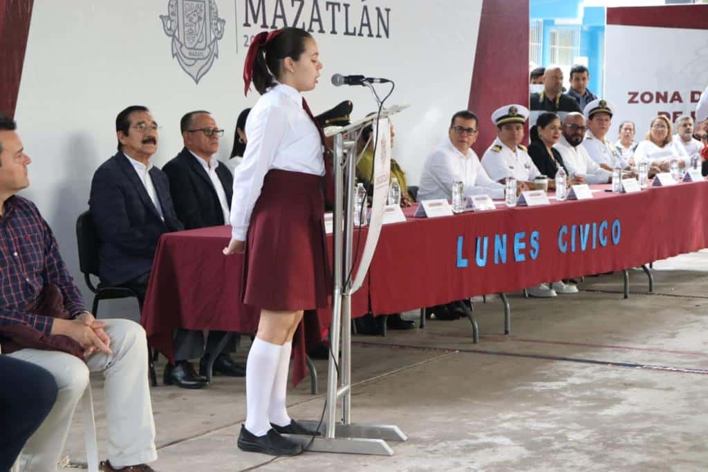 Alejandra Gabriela Ramírez, alumna de la escuela secundaria Técnica Pesquera número 7.