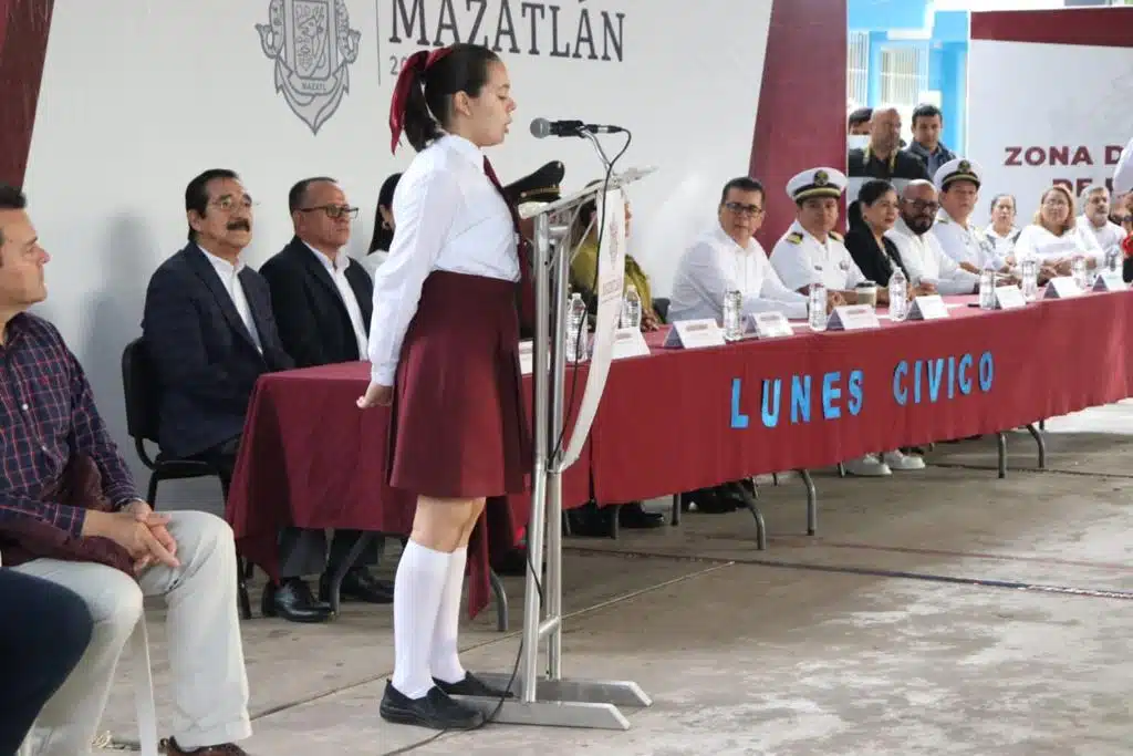 Alejandra Gabriela Ramírez, alumna de la escuela secundaria Técnica Pesquera número 7.
