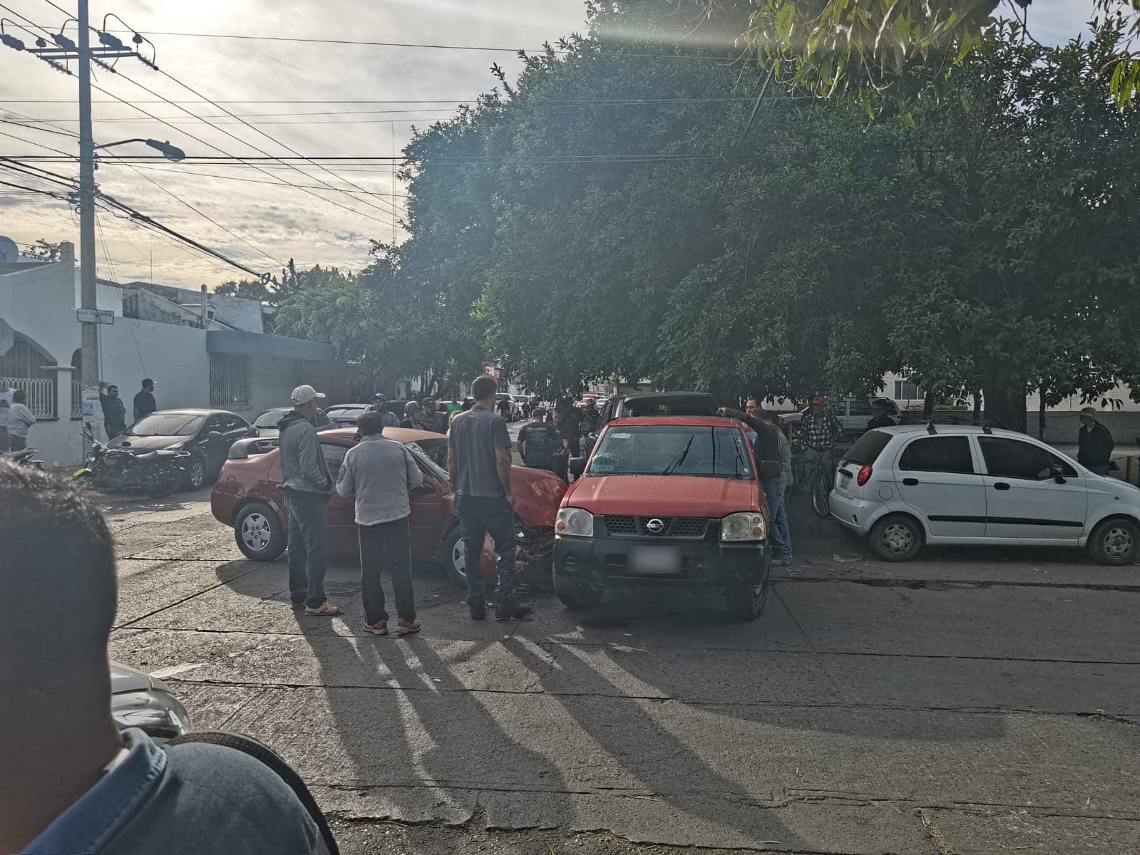 Testigos presentes en el lugar donde se registró el choque múltiple
