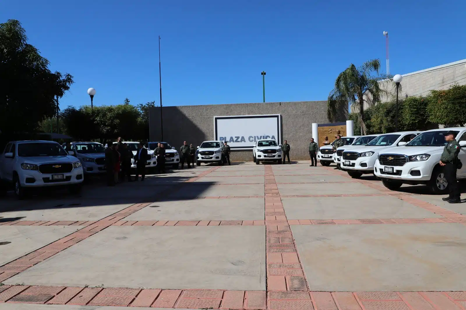 Nuevas camionetas pickup S10, para el equipo de la policía de investigación de Culiacán.