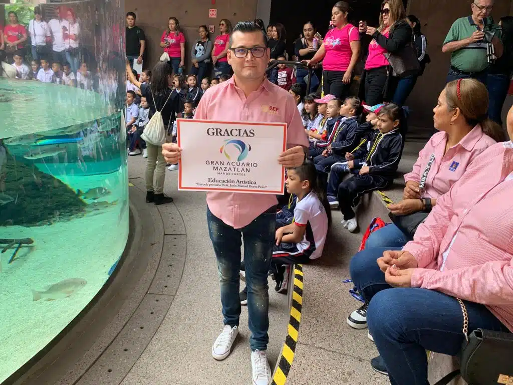 Alumnos de primaria visitan el Gran Acuario Mar de Cortés