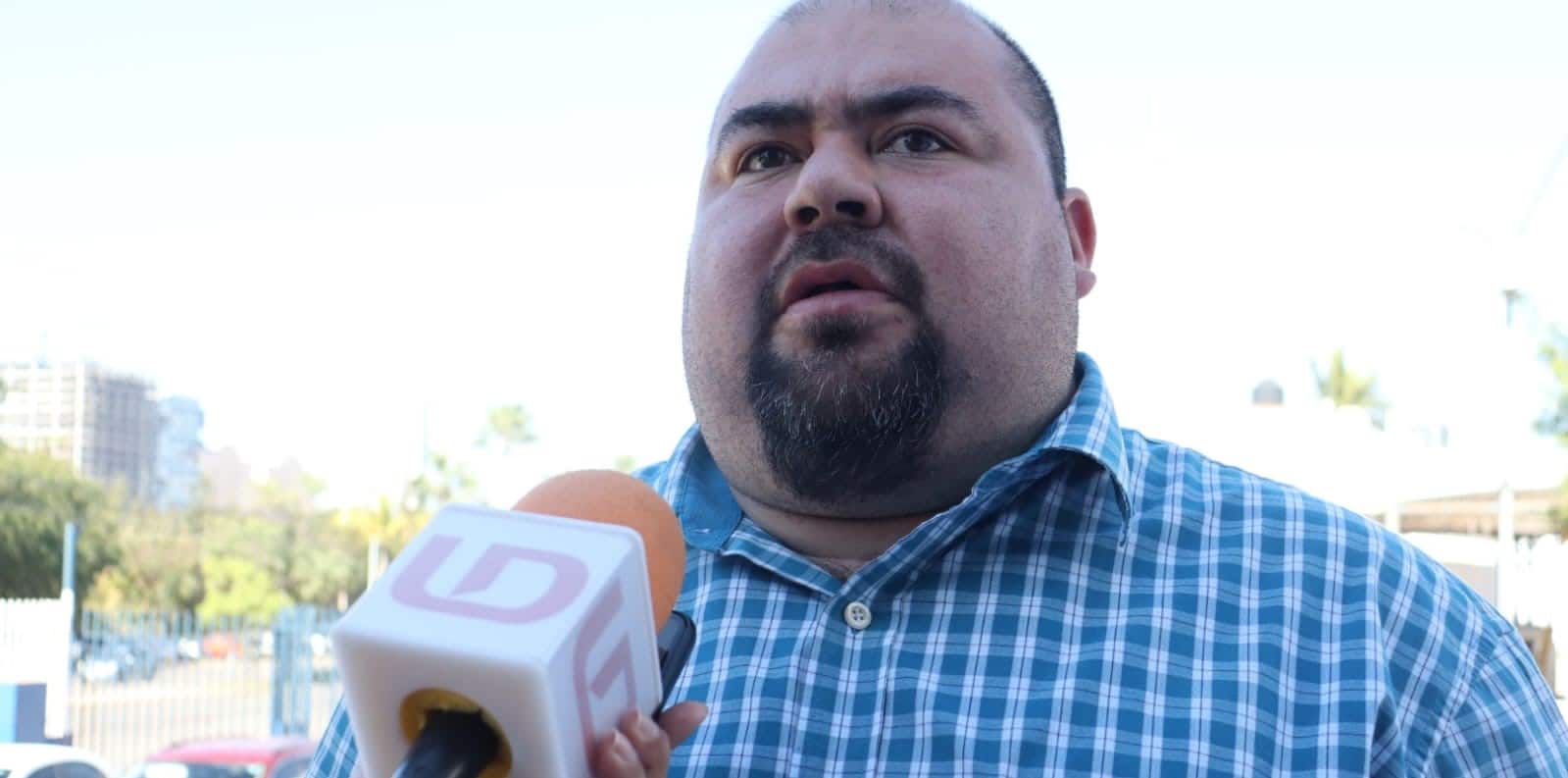Martín Ochoa respondiendo a Línea Directa