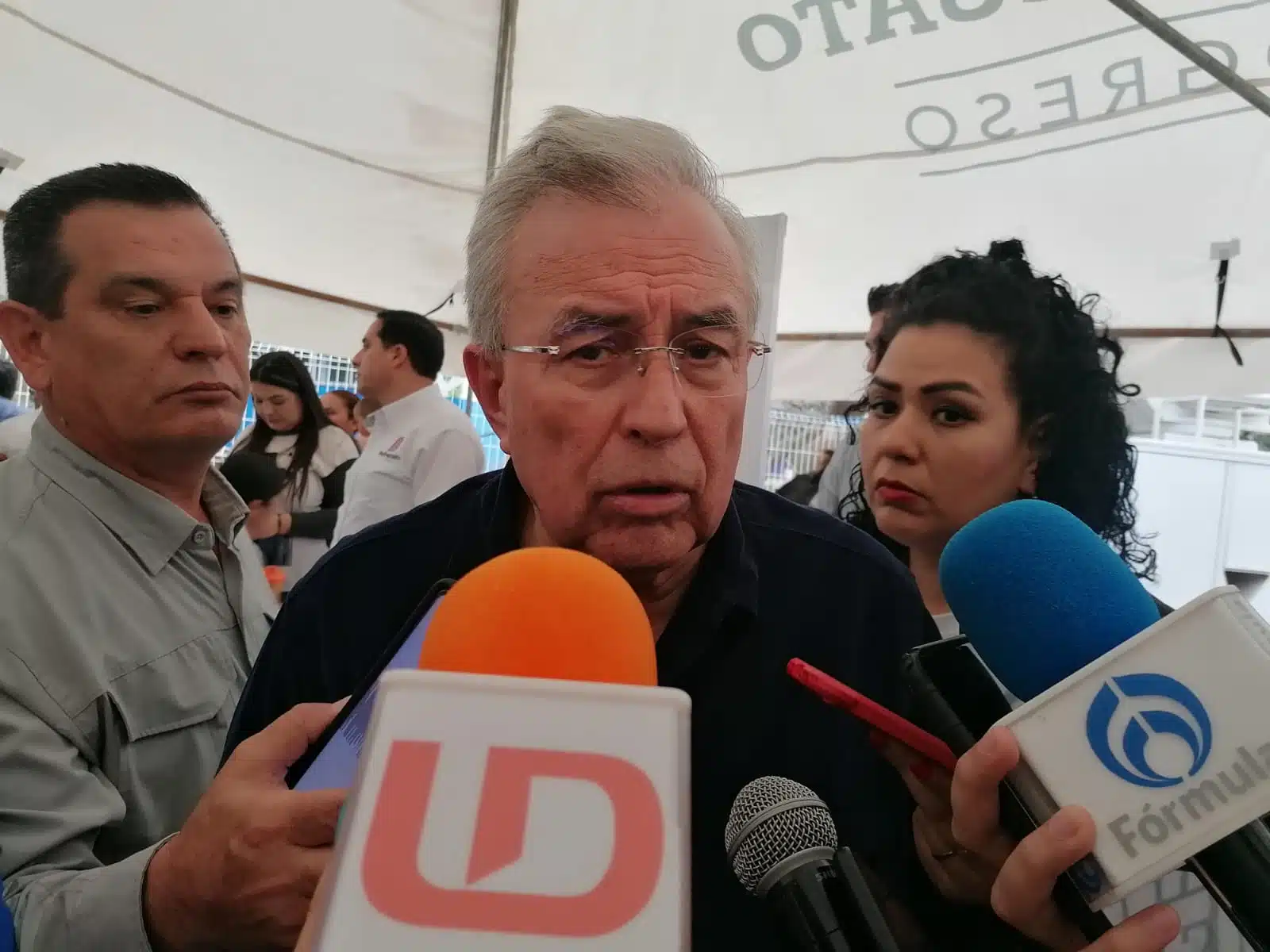 Gobernador Rubén Rocha Moya entrevistado en Badiraguato