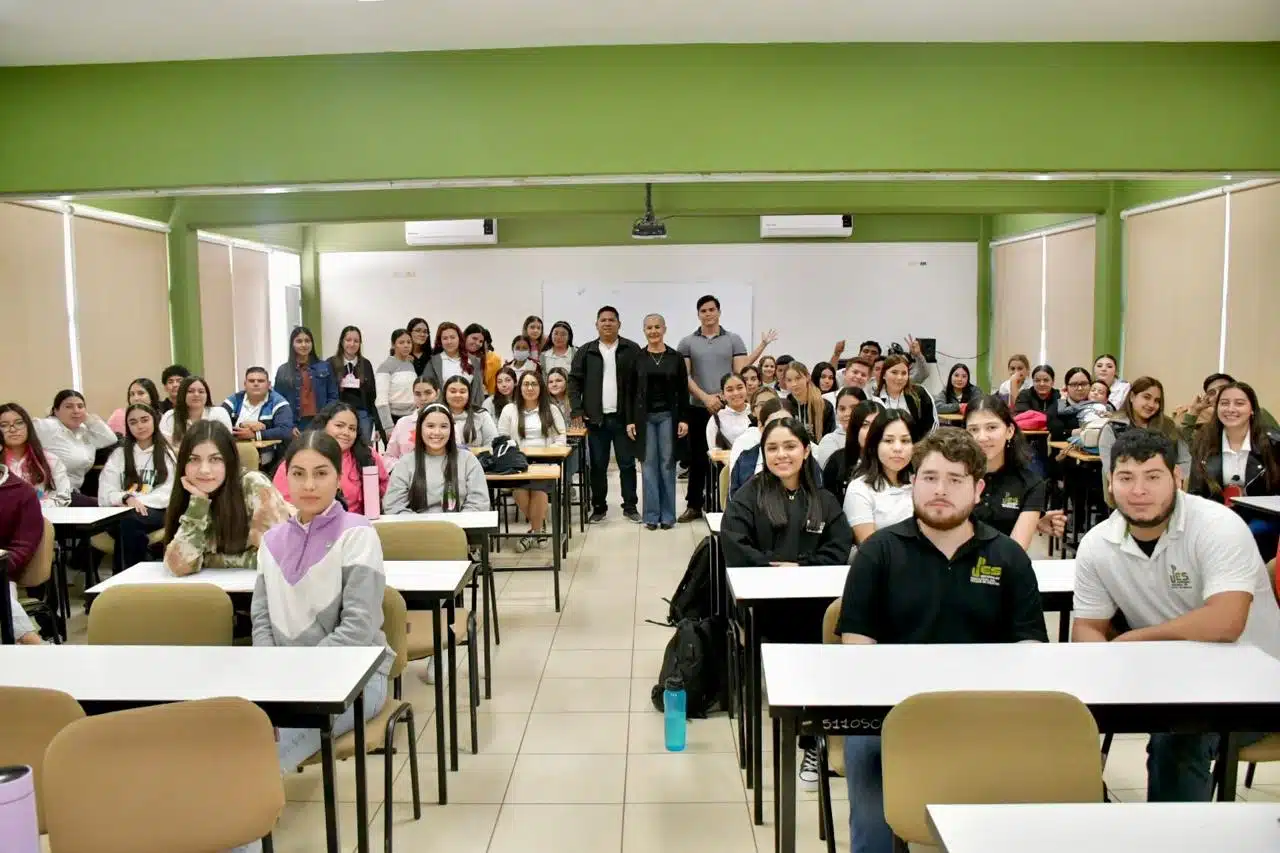 Sistema DIF Salvador Alvarado junto con estudiantes de la Universidad Pedagógica del Estado de Sinaloa (UPES)