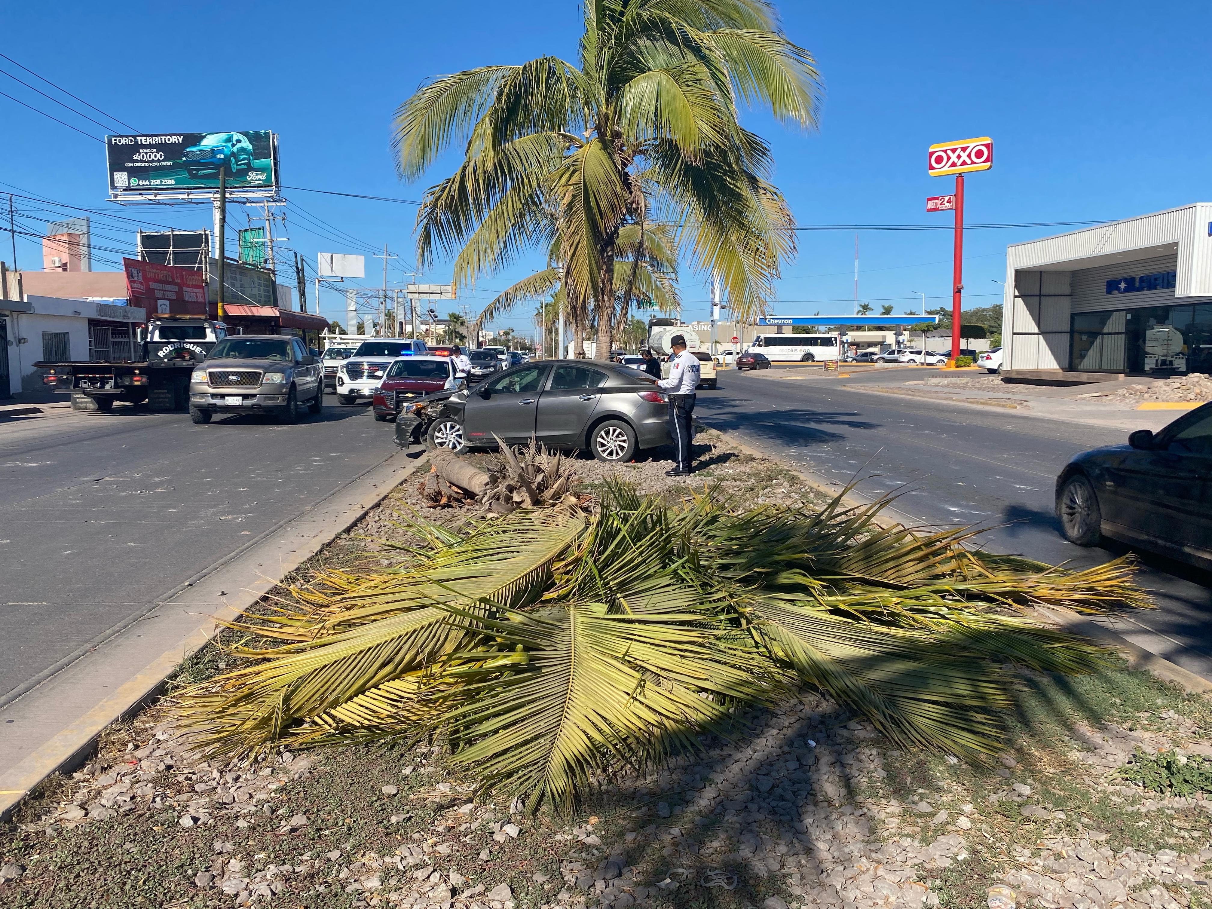 Vehículo con daños tras el accidente