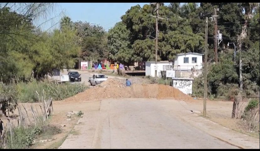 Condiciones del puente de acceso a la comunidad de Vallejo