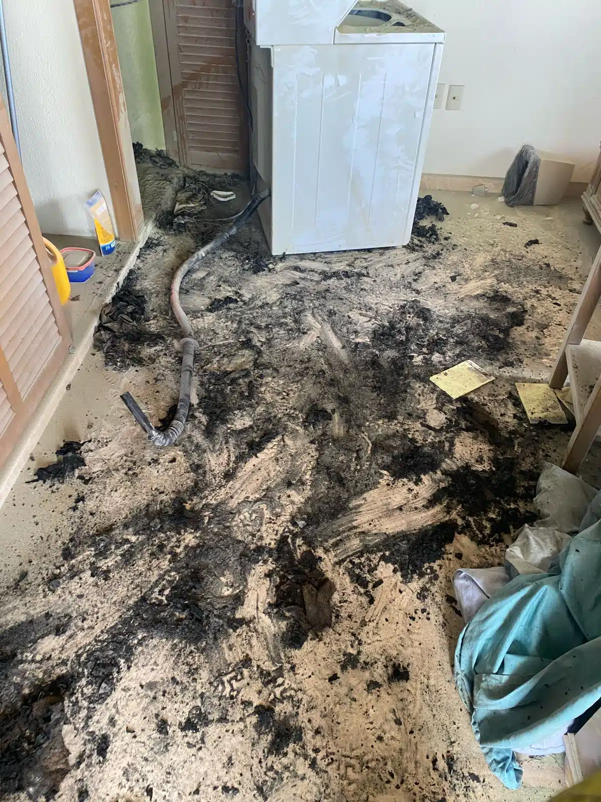 Secadora en mal estado provoca incendio en una vivienda en Mazatlán.